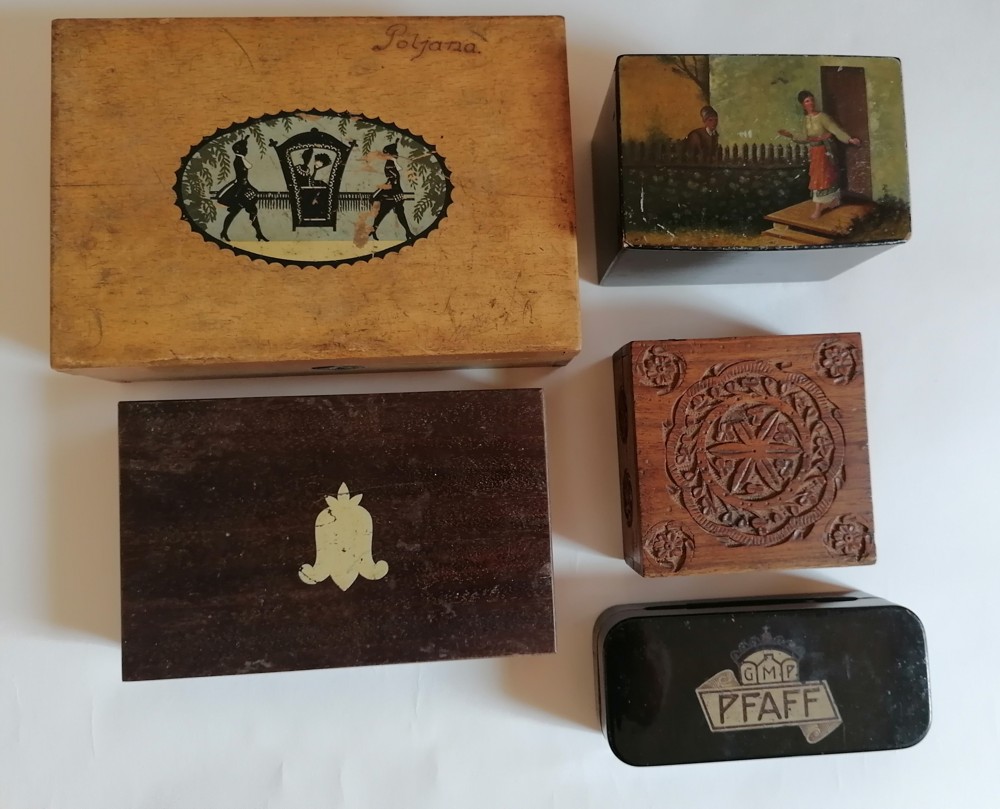 Dřevěné krabičky 4 ks, plechová krabička GMP PFAFF