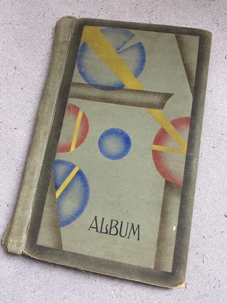 Album Jos.Hájek,papírnictví Hradec Králové, 72 stran 1.pol.20.st.