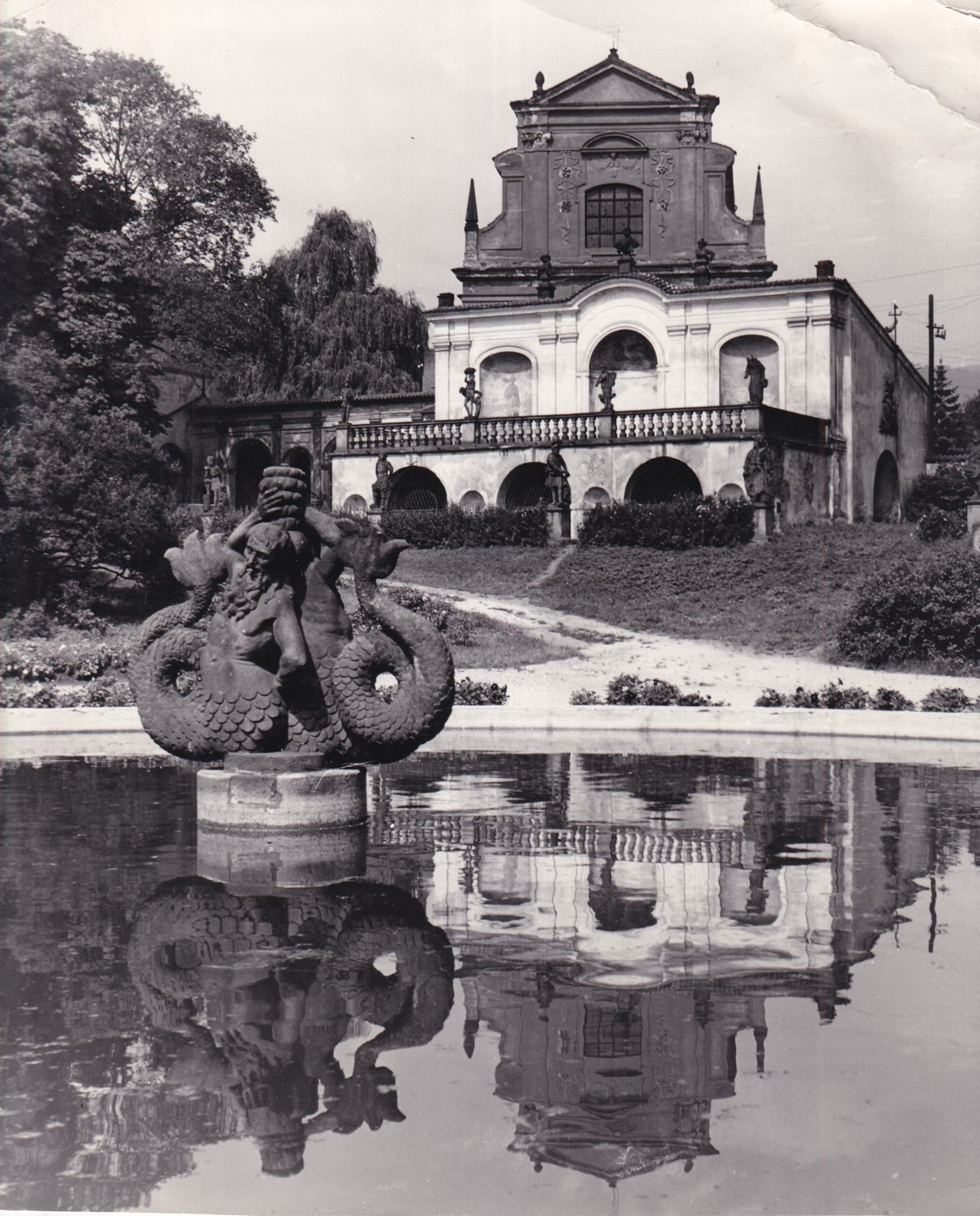 Fotografie Kašna se sochou Tritonů Klášterec n./Ohří Sochař Brokoff - Obrázek 5