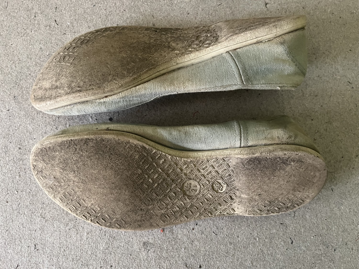 Cvičky, ťapky z dob socialismu, 3 páry Partizánske, 50-80.léta - Obrázek 6