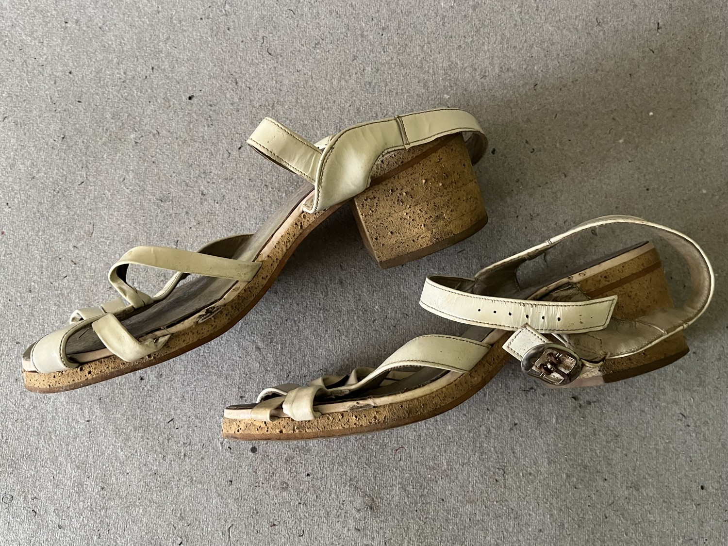 Dámské společenské boty na podpatku z dob socialismu, 3 páry - Obrázek 8