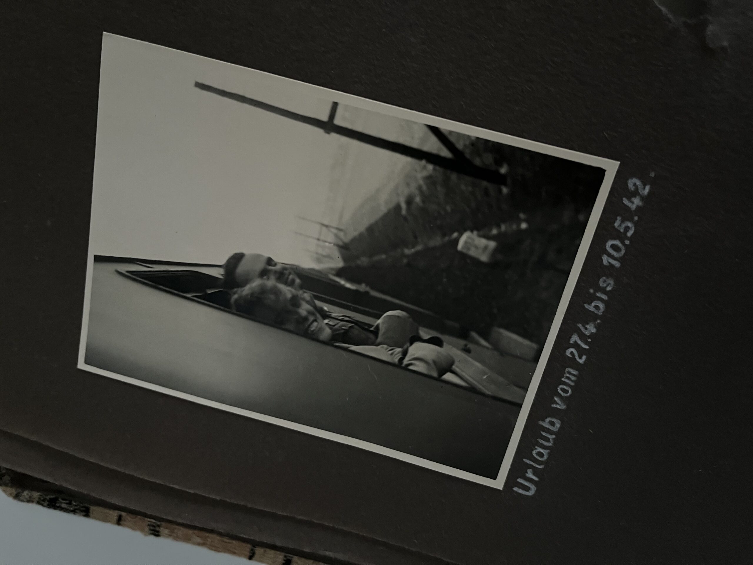 Album+kufřík fotografií německého vojáka z fronty, okupovaných oblastí 400ks - Obrázek 8