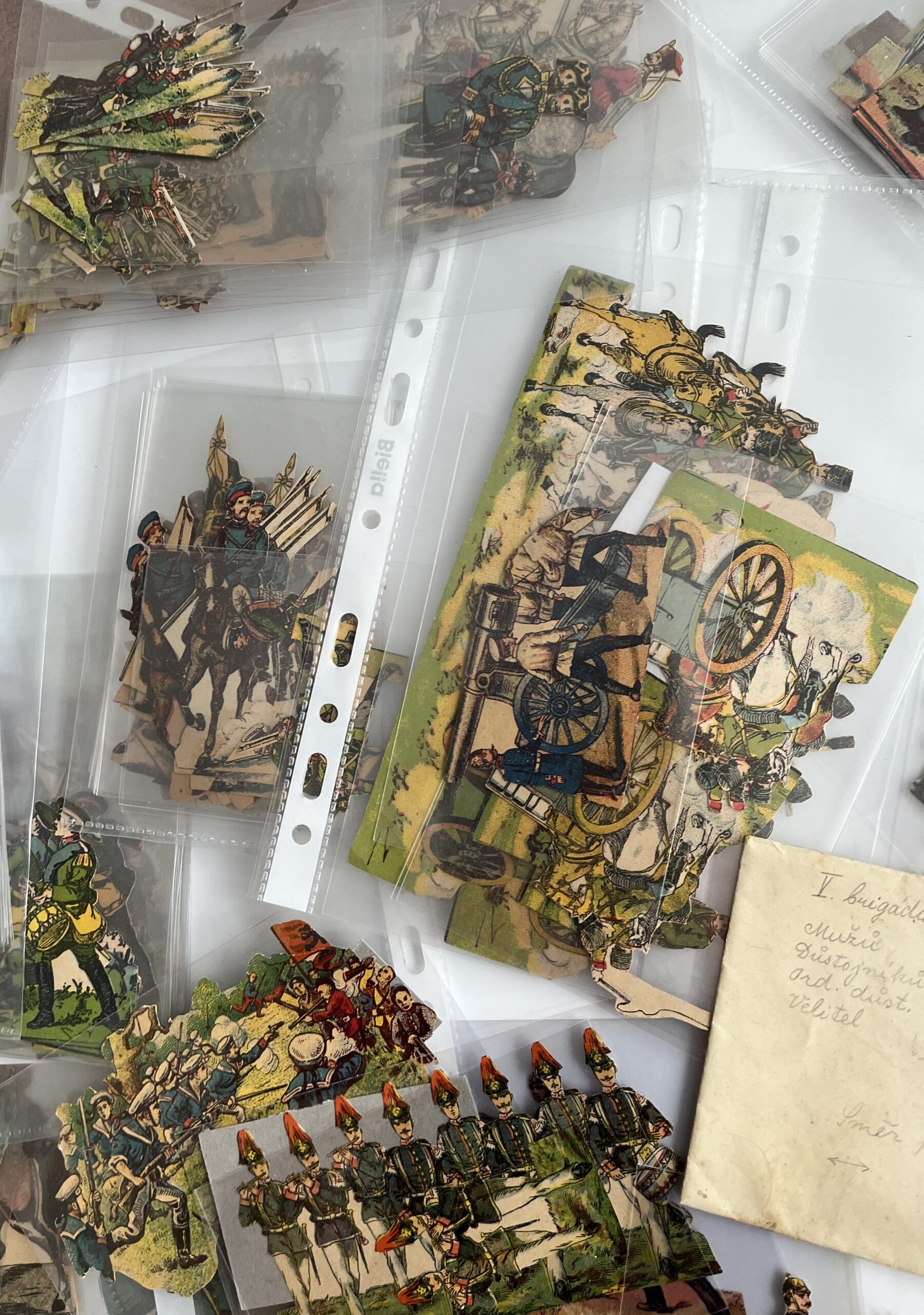 Papírové figurky vojáčků 1287ks různé armády,dělostřelci,námořníci... - Obrázek 13