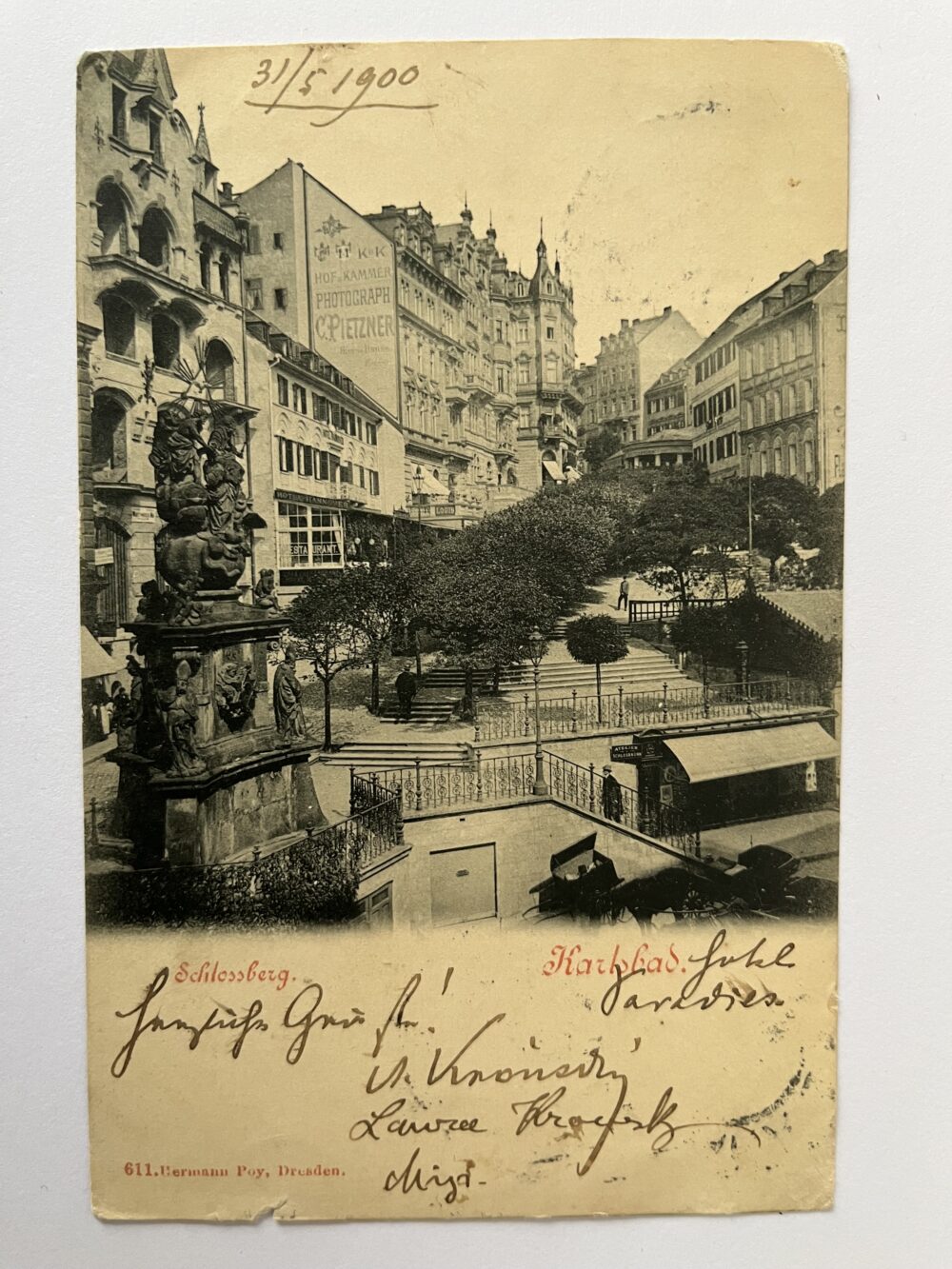 Fotopohlednice Karlovy Vary sloup se sousoším Nejsvětější Trojice 1900