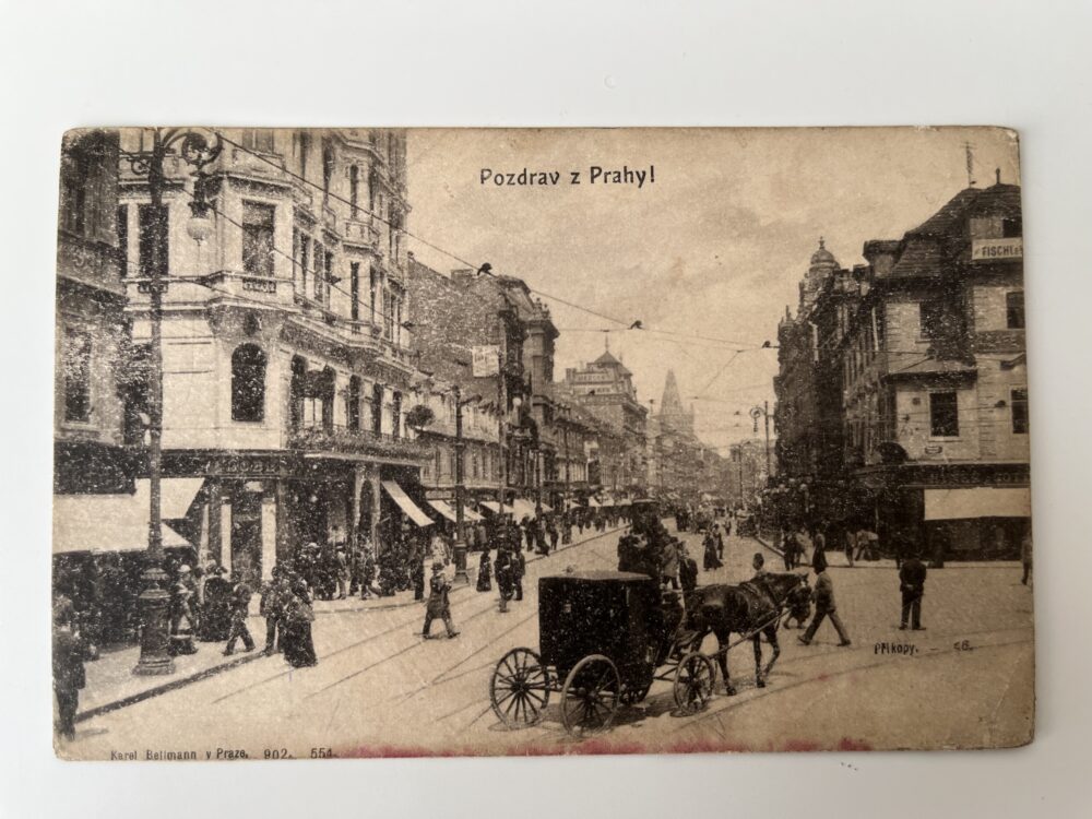 Pohlednice místopis Praha Průhled ulicí Na Příkopě z Ovocné ulice