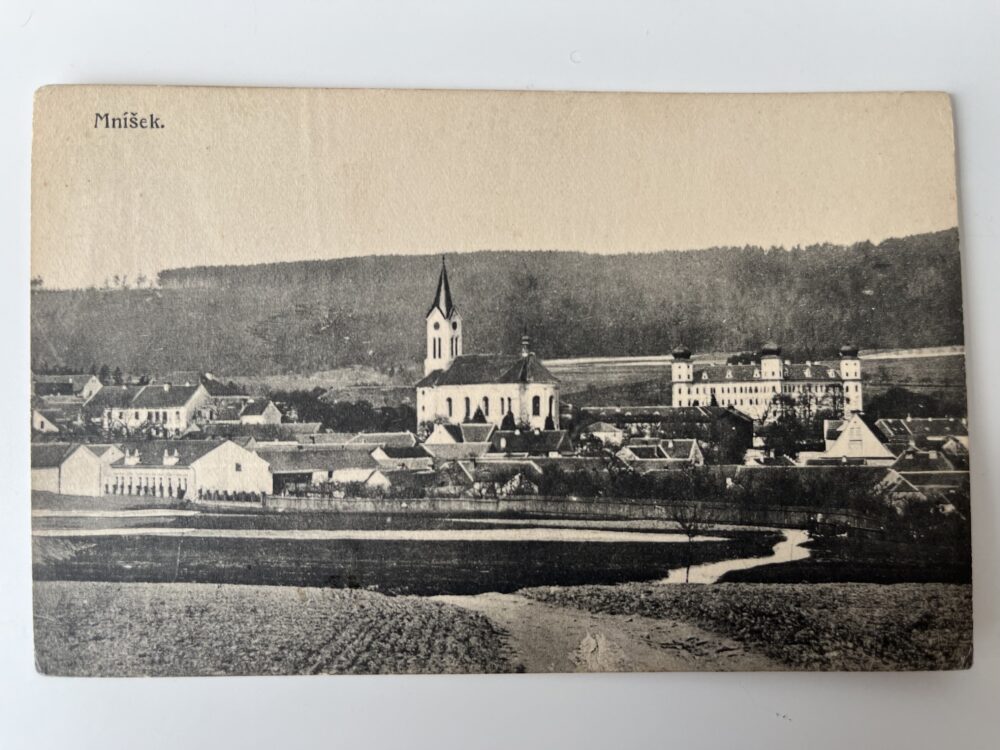 Pohlednice místopis MNÍŠEK, celkový pohled okr. Praha západ