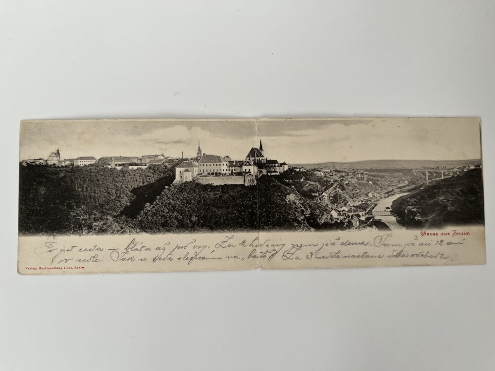 Dlouhá pohlednice místopis Znojmo, celkový pohled, zámek r.1901