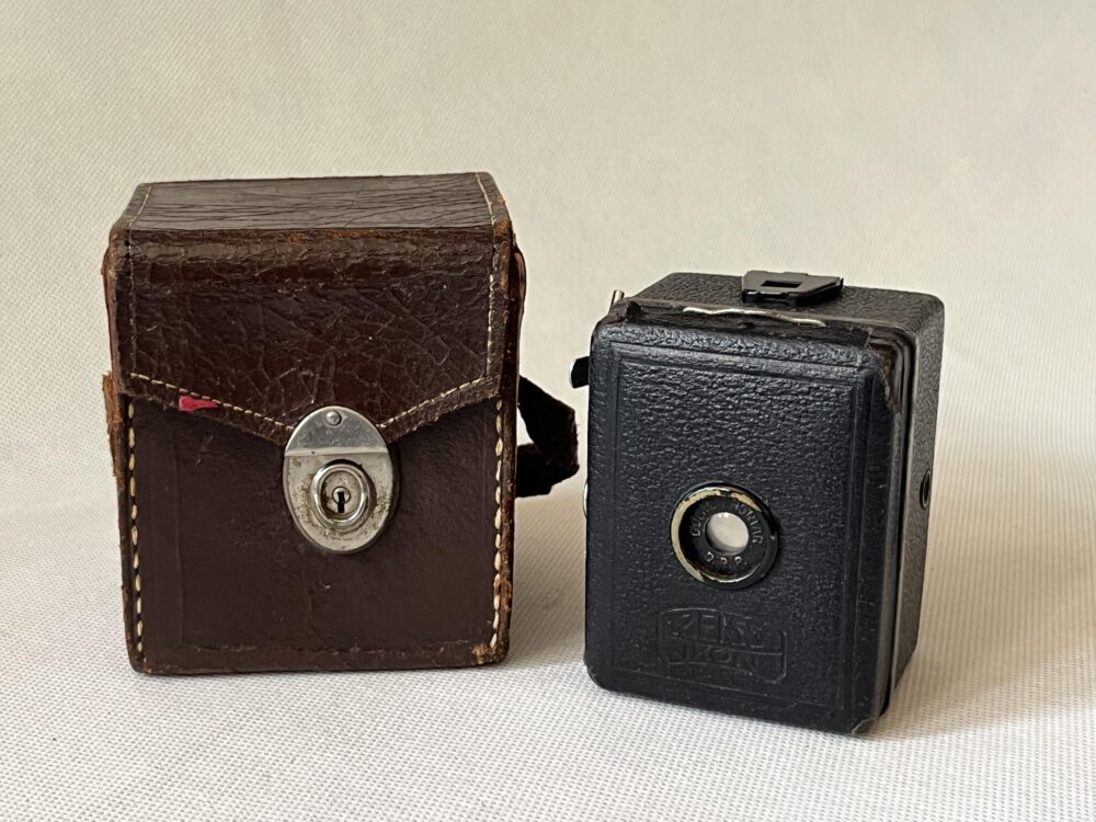 Fotoaparát Zeiss Ikon Baby Box Tengor, Goerz Frontar
