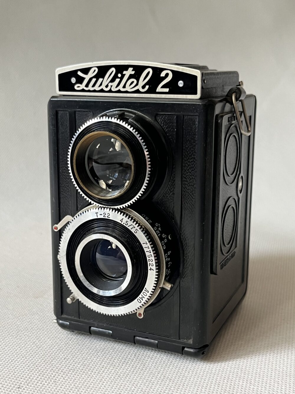 Fotoaparát Lubitel 2, LOMO, T-22 75/4.5