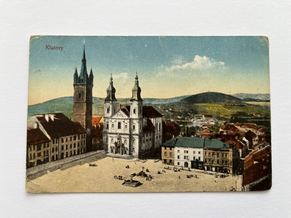 Pohlednice místopis Klatovy - náměstí, radnice, kostel r. 1918