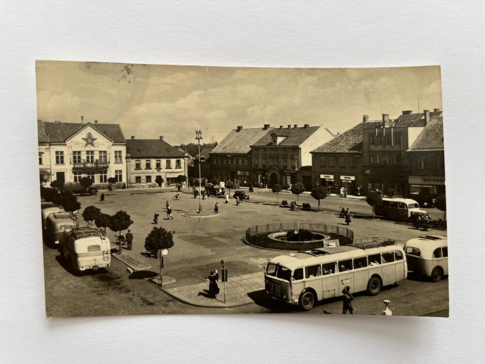 Pohlednice Brandýs nad Labem - Náměstí, autobusy okres Praha východ