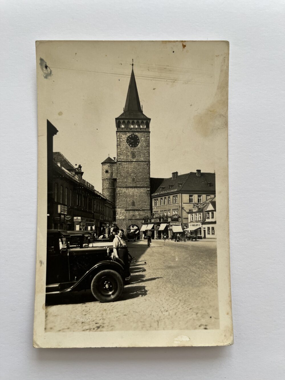 Pohlednice místopis Jičín - Valdická brána, automobil r.1944