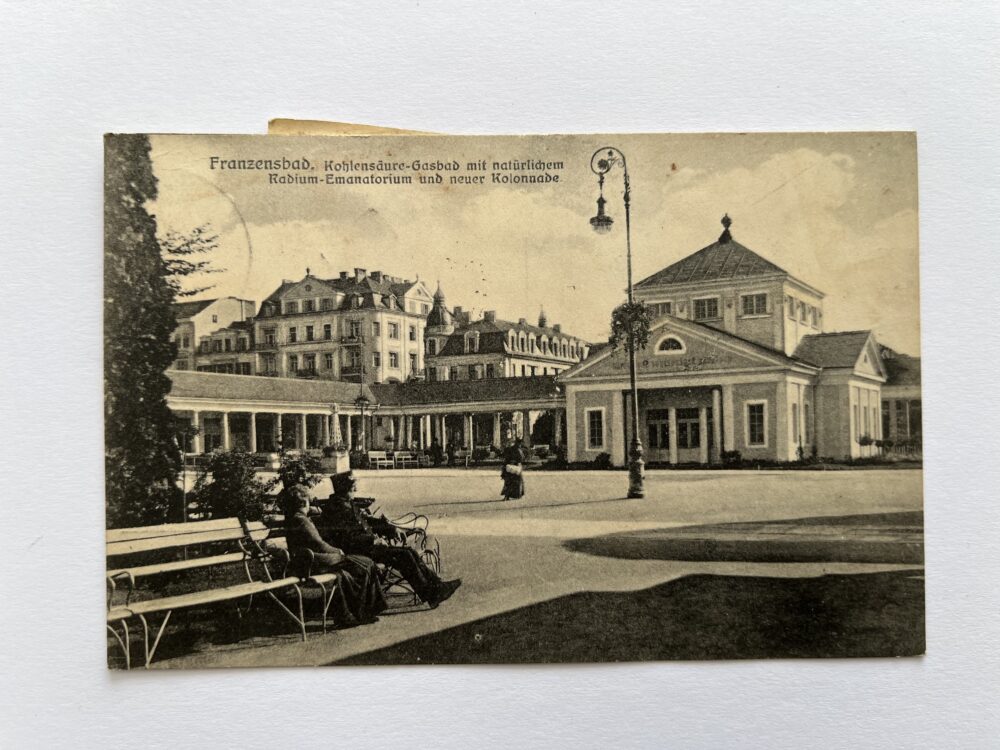 Pohlednice Františkovy Lázně, kolonáda okres Cheb r.1920