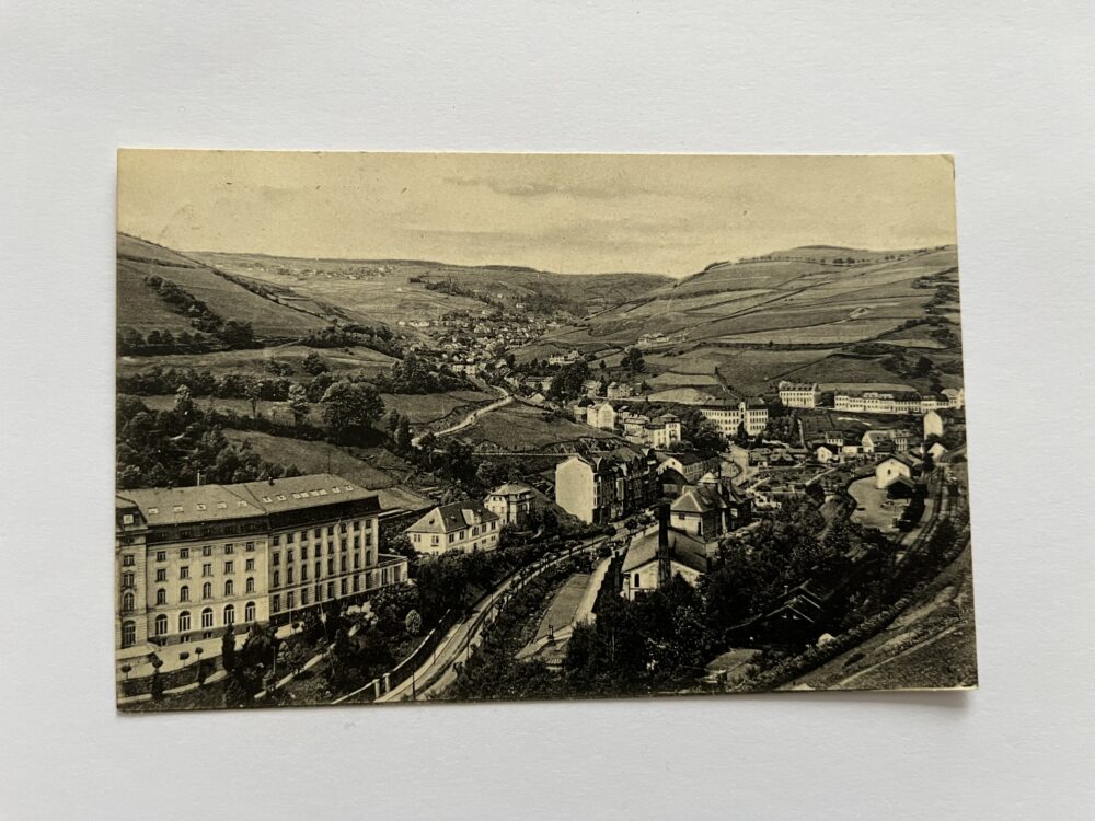 Pohlednice Jáchymov, celkový pohled lázeňská čtvrť, okres Karlovy Vary