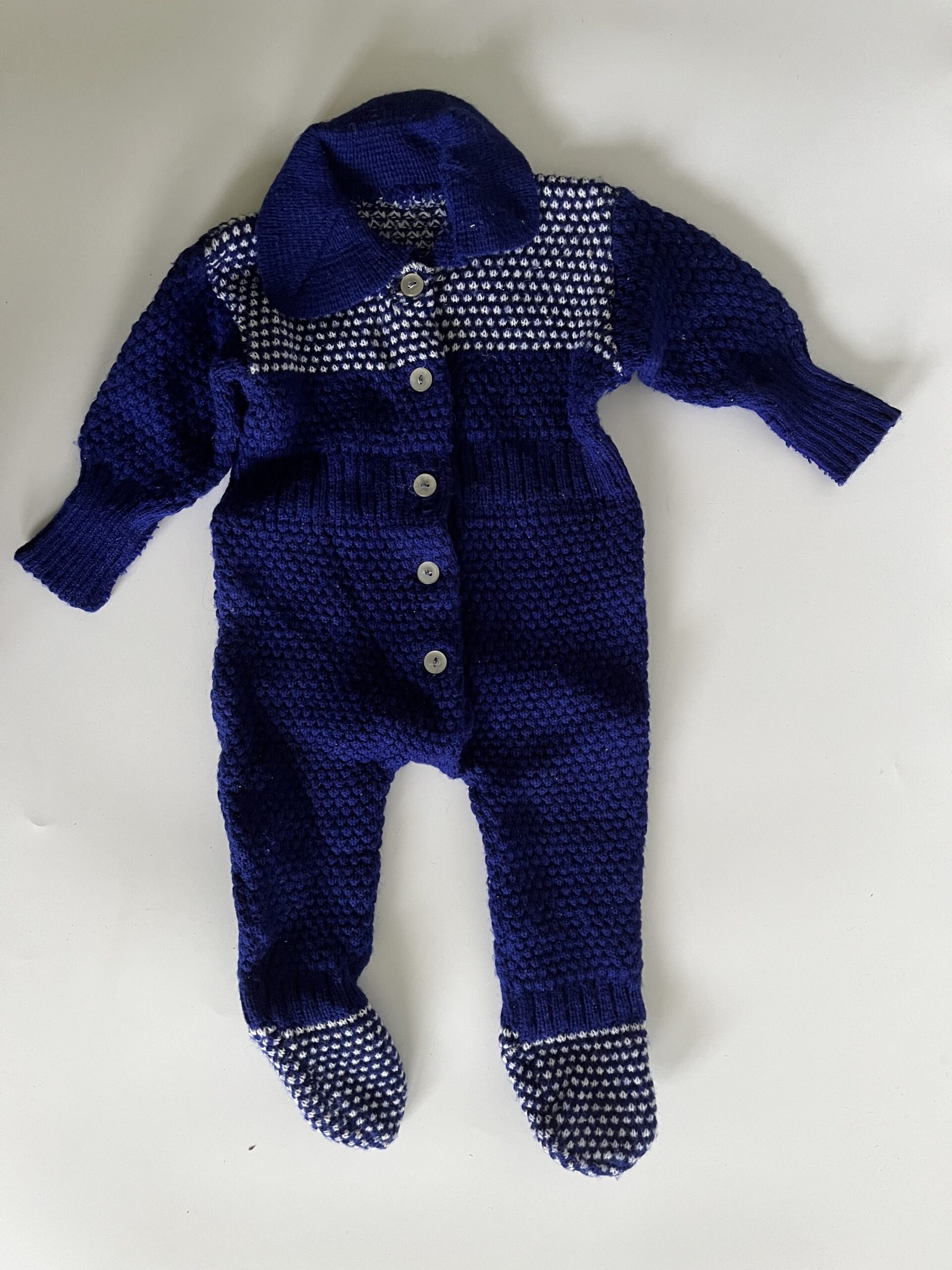 Konvolut dětského oblečení z dob socialismu - dupačky, svetry - Obrázek 12