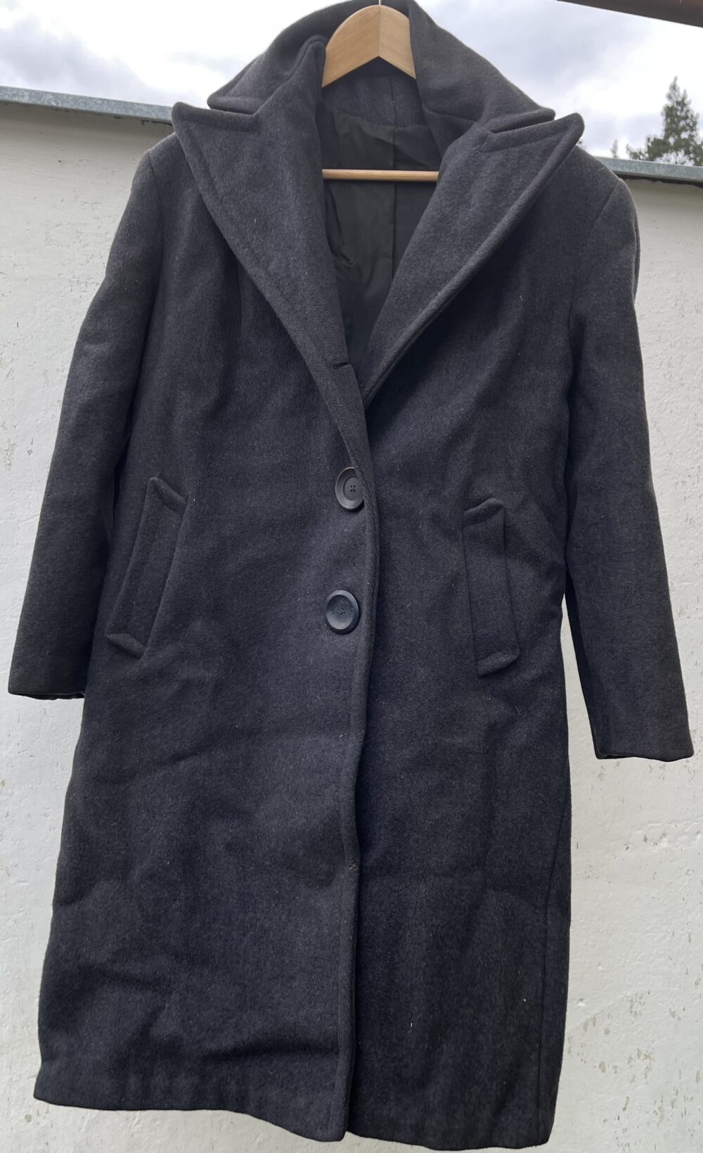 Pánský zimní dlouhý kabát se značením, 1.pol.20.stol.