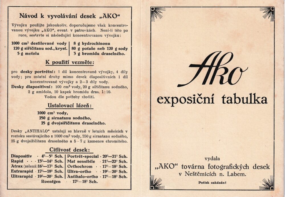 Karta AKO exposiční tabulka továrna foto.desek Neštěmice 1.pol.20.st.