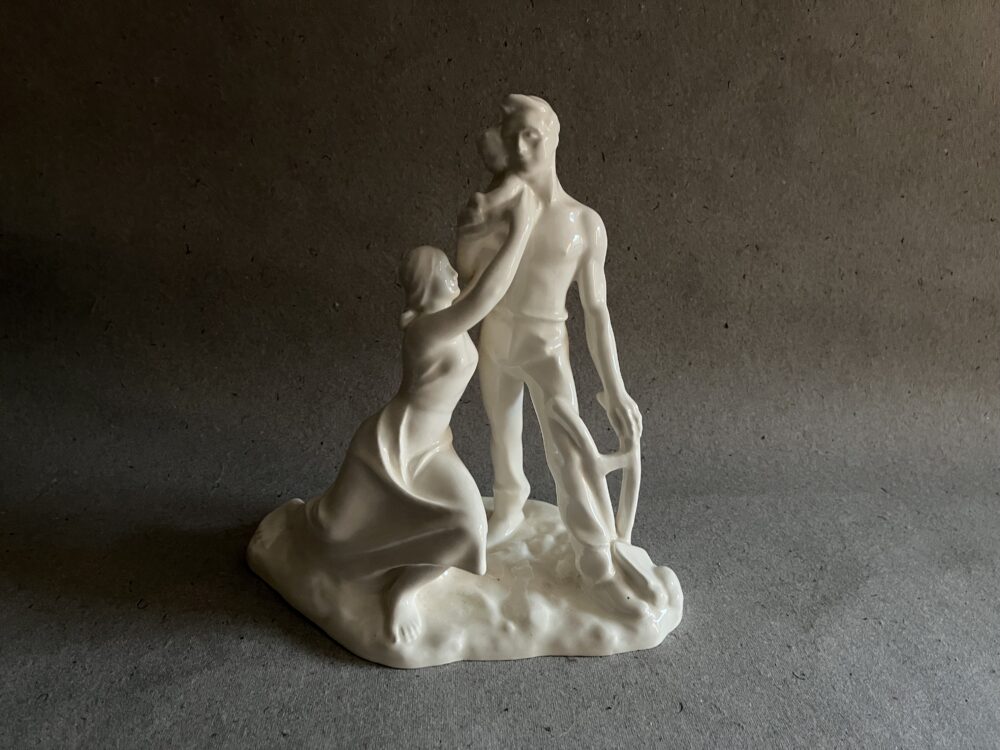 Keramické sousoší - Šťastná rodina, akademický sochař Emil Hlavica