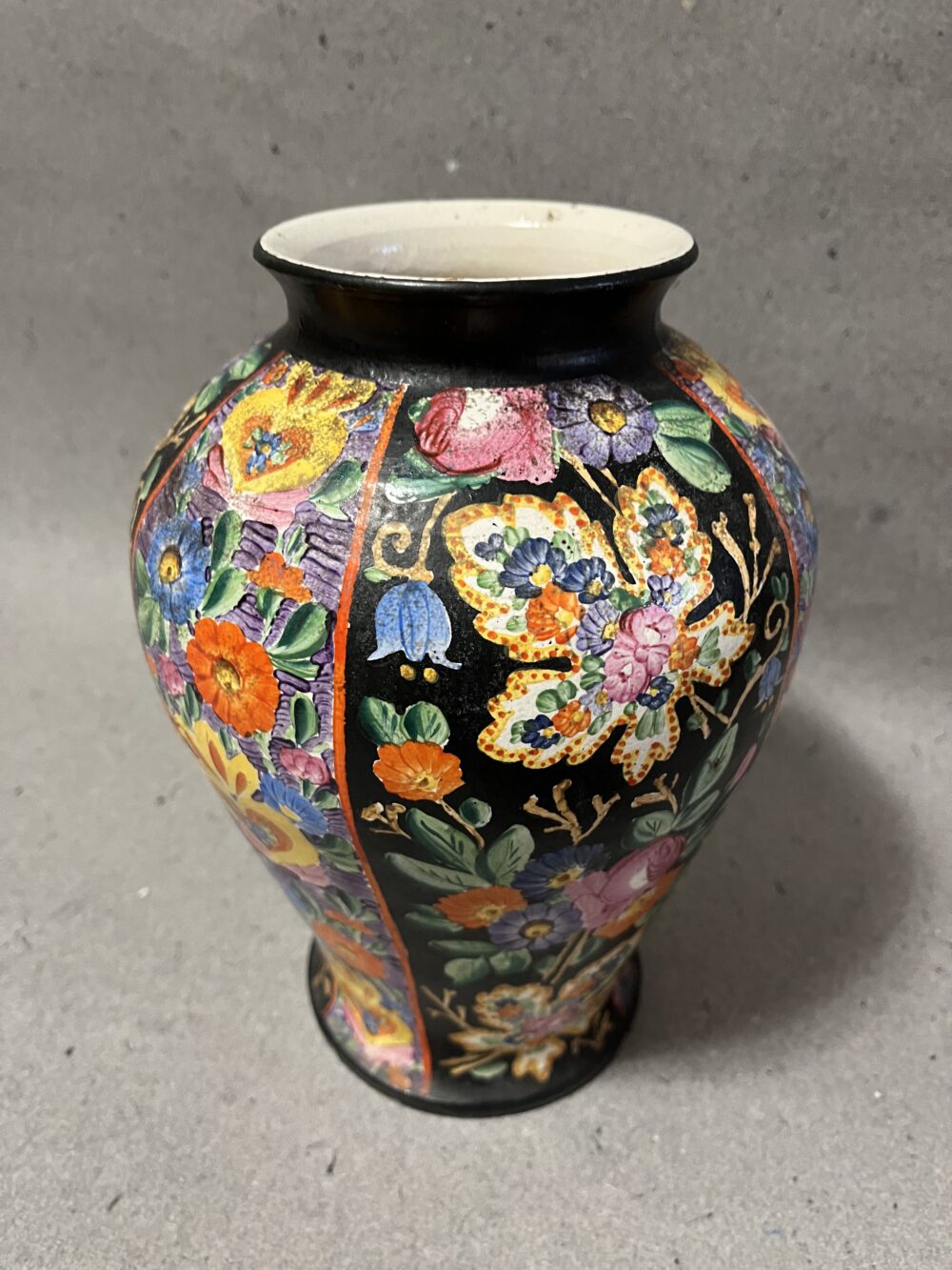 Ručně malovaná keramická váza Míča, Klenčí pod Čerchovem, 30.léta