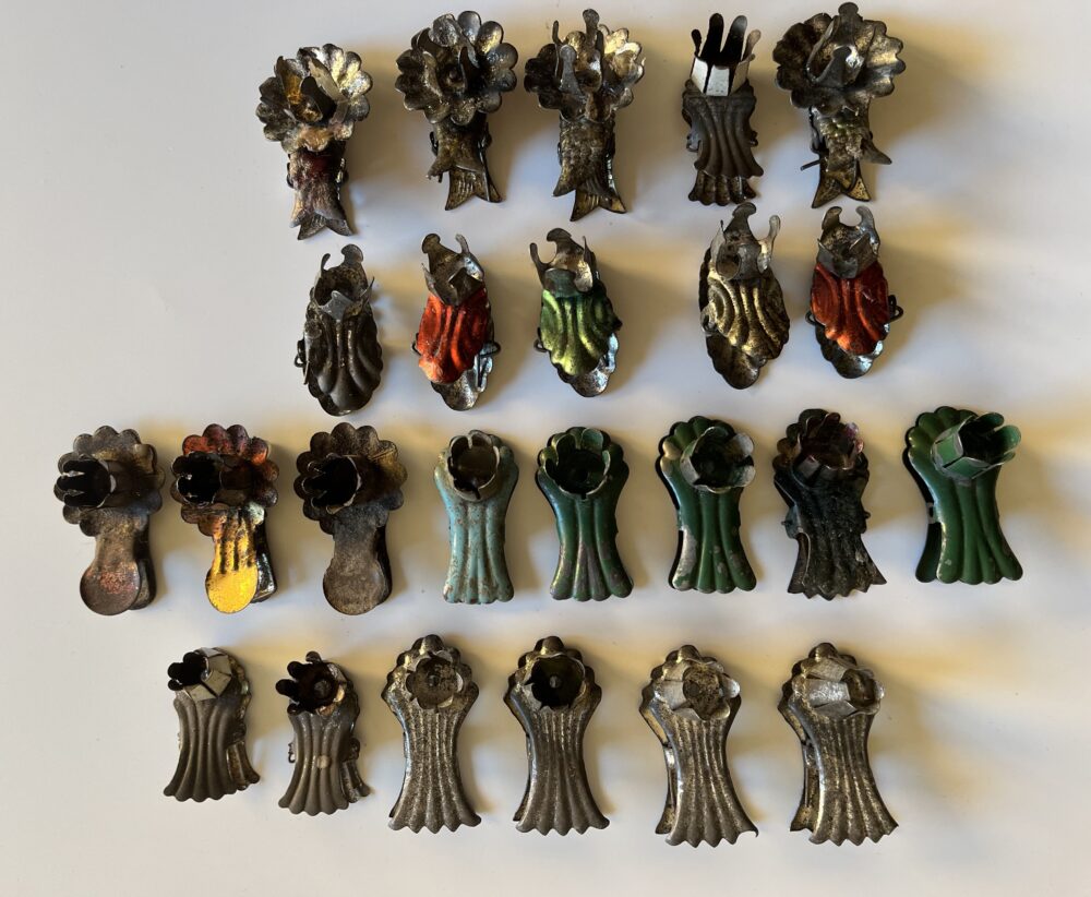 Starožitné vánoční skřipce na svíčky, 24 ks 1.pol.20.stol.