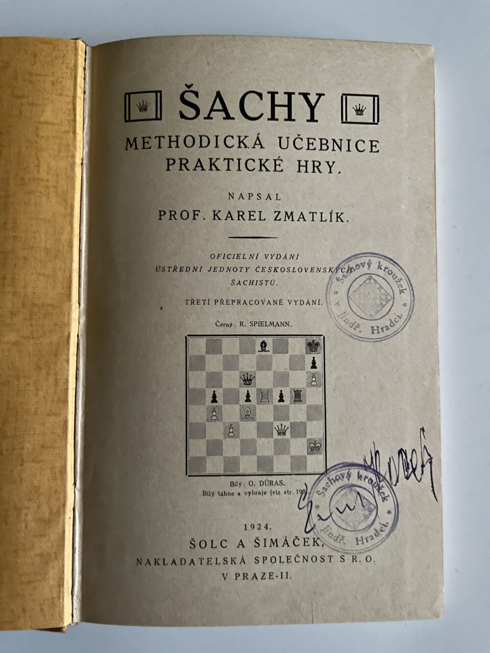 Kniha Prof. K. Zmatlík - Šachy methodická učebnice praktické hry 1924