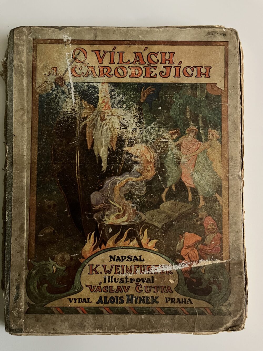 Kniha Weinfurter O vílách a čarodějích, ilustrace Čutta
