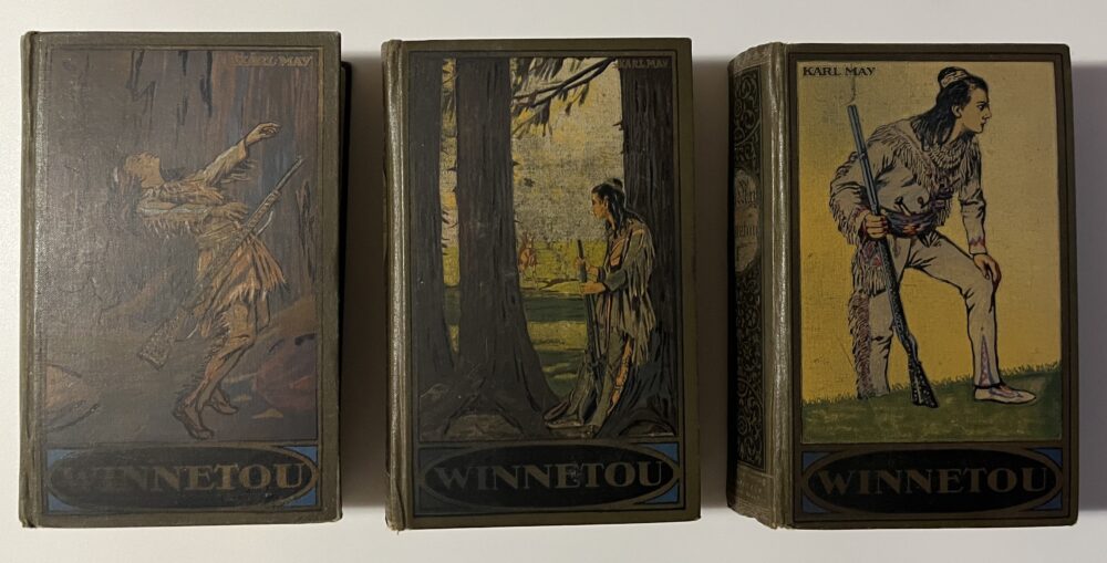 Třísvazková sada románu Karl May - Vinnetou, 1.pol.20.stol.