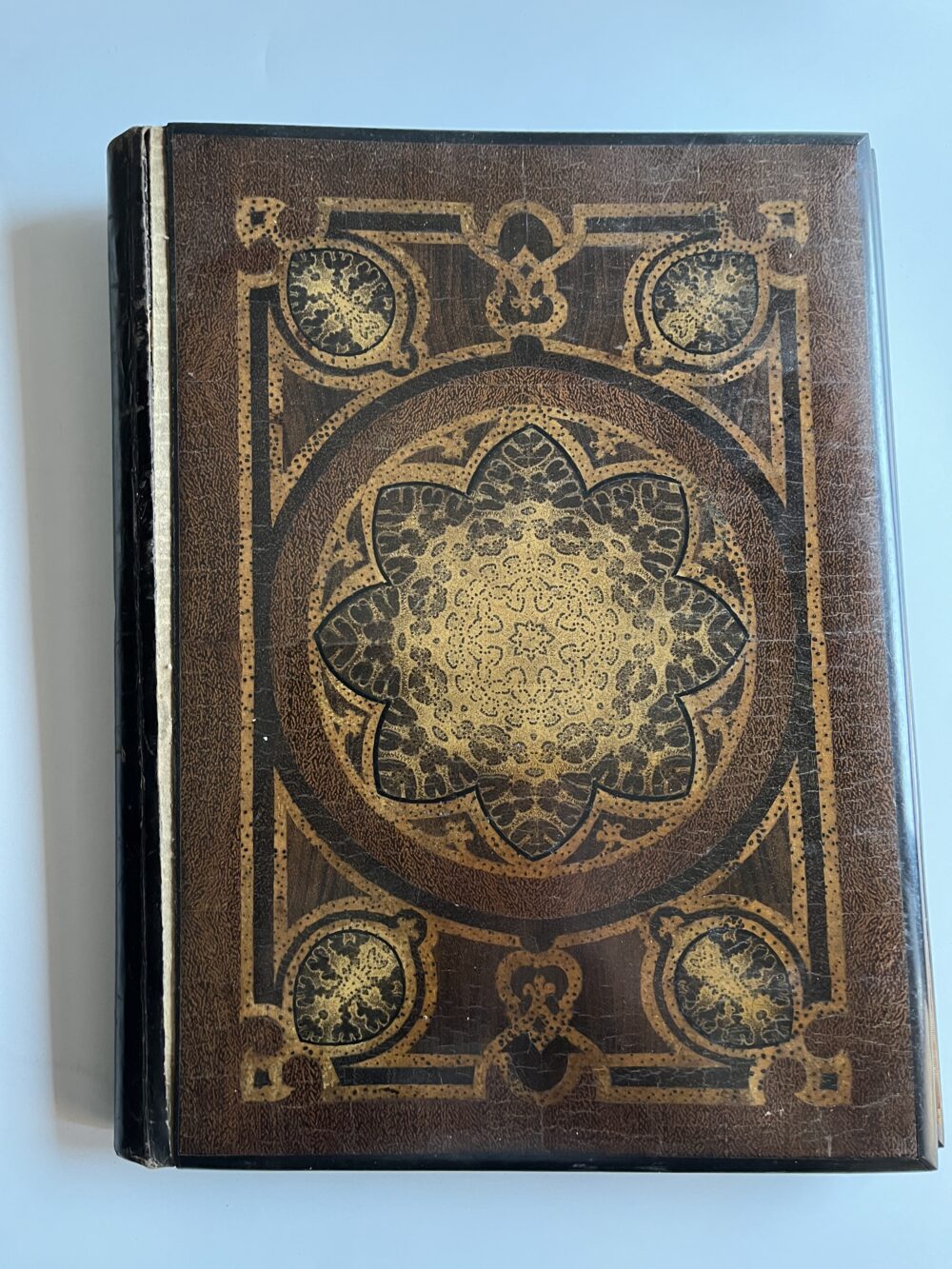 Pevné dřevěné desky s vnitřními kapsami, orientální vzor, mandela