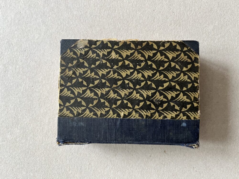 Krabička ve tvaru knihy, 1.pol.20.stol.