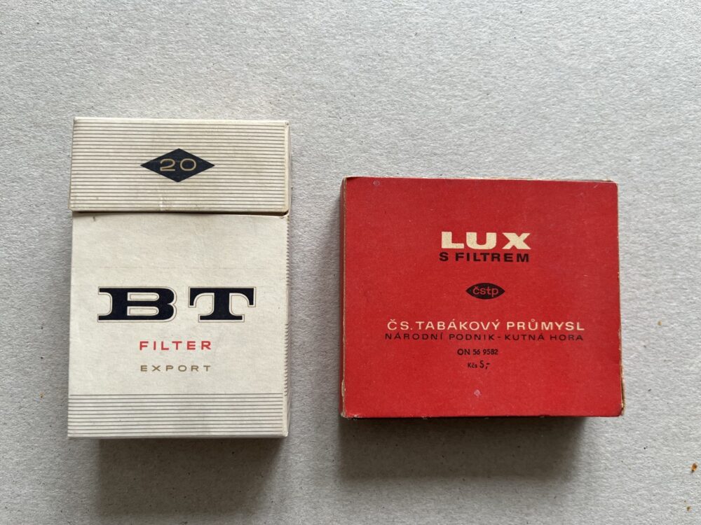 Krabičky od cigaret LUX a BT- Bulharská národní výstava