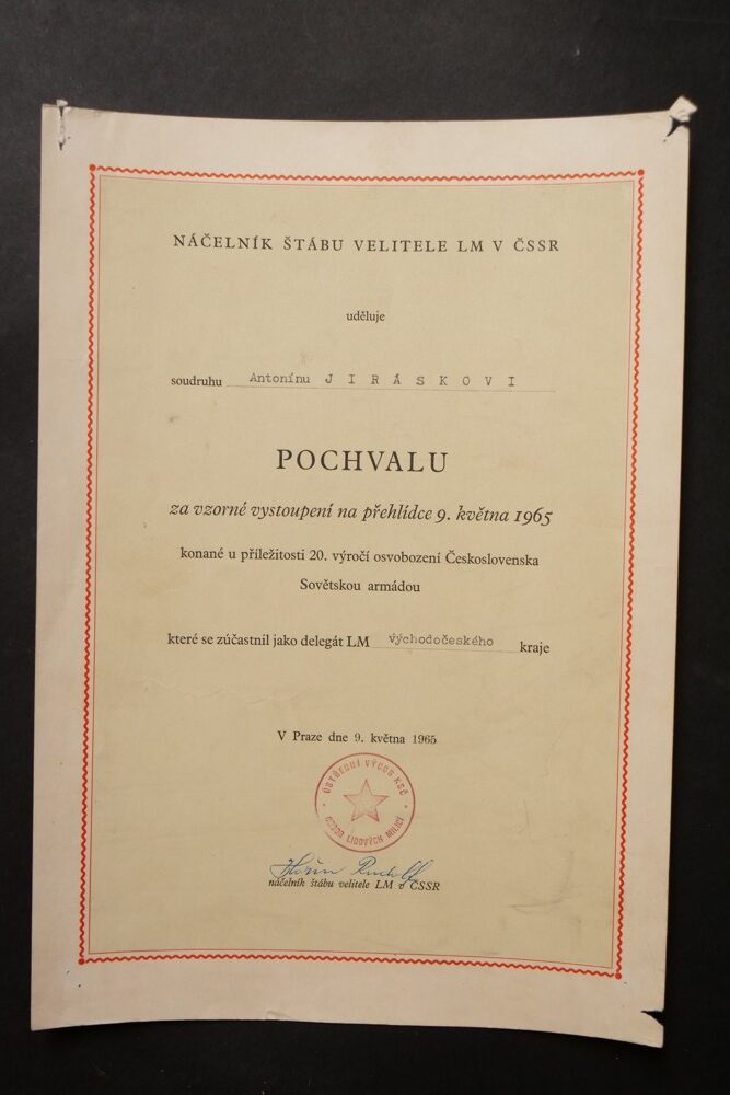 Pochvala s.Ant.Jiráskovi za vzorné vystoupení na přehlídce 9.5.1965