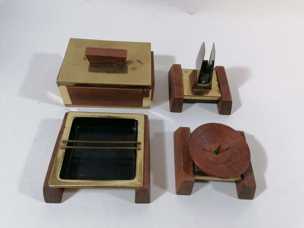 Kuřácký set, kov/dřevo 4 ks, 1.pol.20.stol.