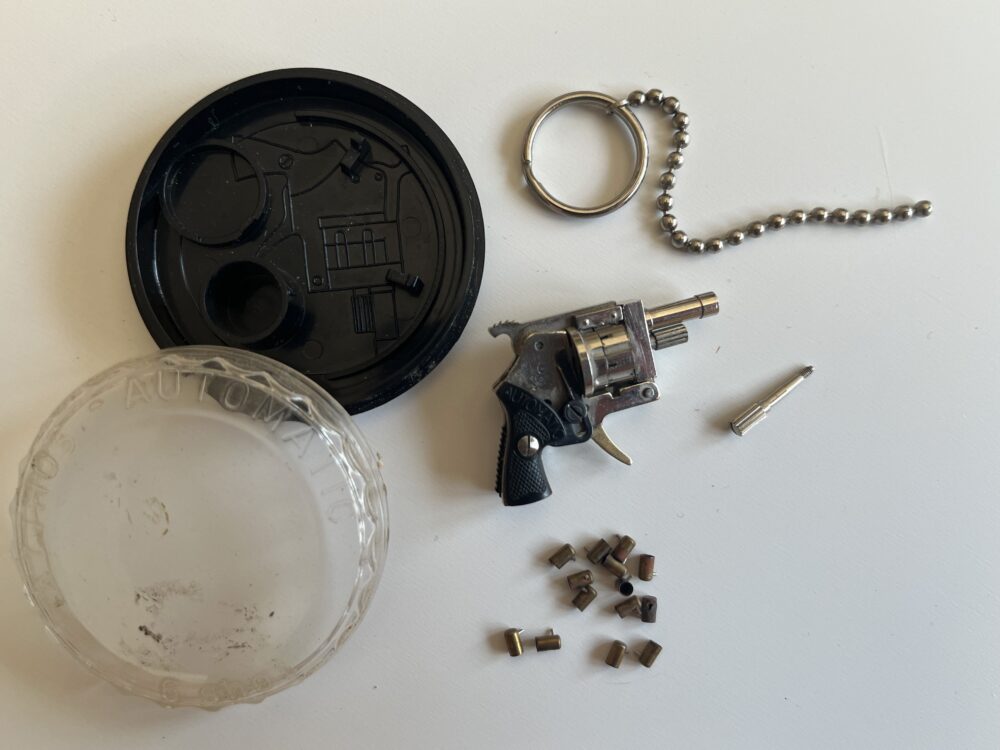 Přívěsek miniaturní revolver Xythos Automatic, Andres & Dworsky